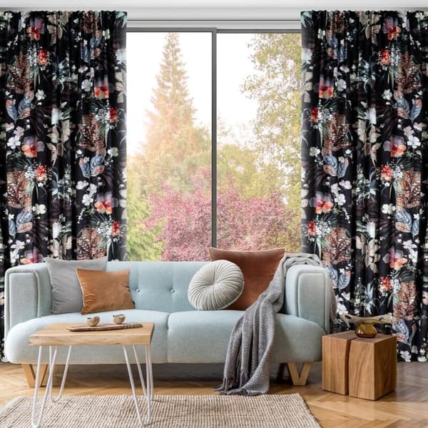 ALANI FÄRDIG GARDIN PÅ TEJP 140 X 270 CM SVART