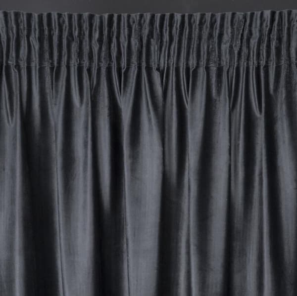 FÄRDIG MARIELA GARDIN PÅ TEJP 140 X 270 CM SVART