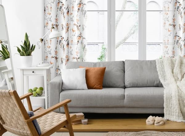 FÄRDIG GARDIN RIKI 140 X 250 CM RÖD