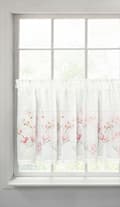 Miniatyrbillede 1 af 8: KLARGAVET GARDIN AMELIA 150 X 60 CM HVID