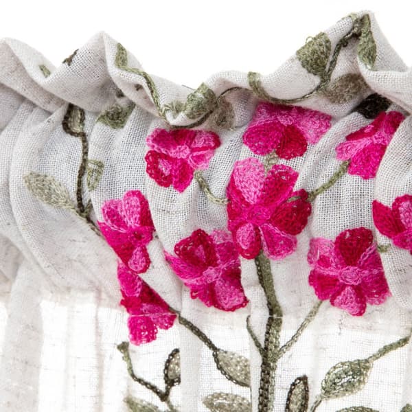 Gardin | DARLA | med broderade blommor | 140x250cm | 884196
