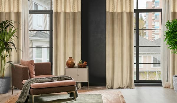 Färdiggjord gardin med öljetter ELEN 140x250 Eurofirany beige/champagne
