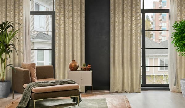 Færdiglavet gardin med øjer ARETA 140x250 Eurofirany beige/sølv