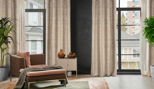 Færdiglavet gardin med øjer LAURA 140x250 Eurofirany beige guld