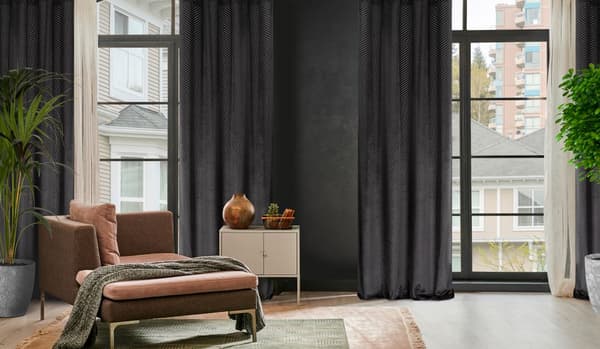 Färdig gardin med öljetter LUSSI 140x250 Eurofirany svart