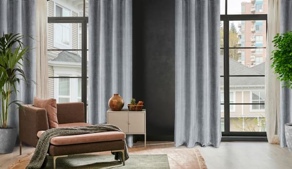 Færdiglavet gardin med øjer LUSSI 140x250 Eurofirany stål