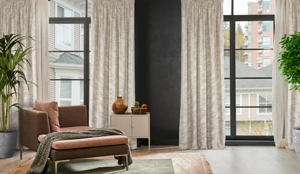 Färdig gardin på tejp RIVA 140x270 Eurofirany kräm