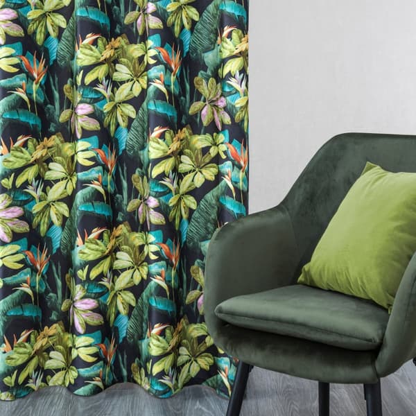 Valmis verho silmukoilla LIVY 140x250 Design91 musta kasvikuviolla