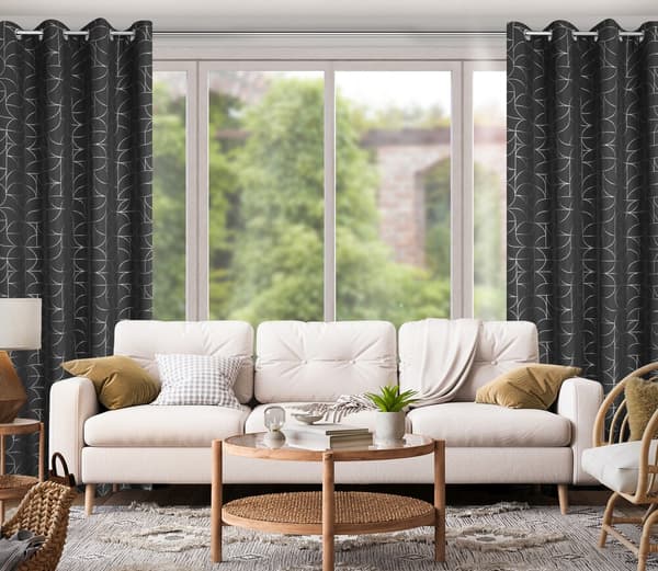 Valmis verho silmukoilla EVI 140x250 Eurofirany musta hopea geometrinen printti
