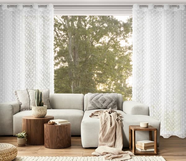 Færdiglavet gardin med øjer AURELIA 135x250 Eva Minge Eurofirany hvide chiffon pomponer