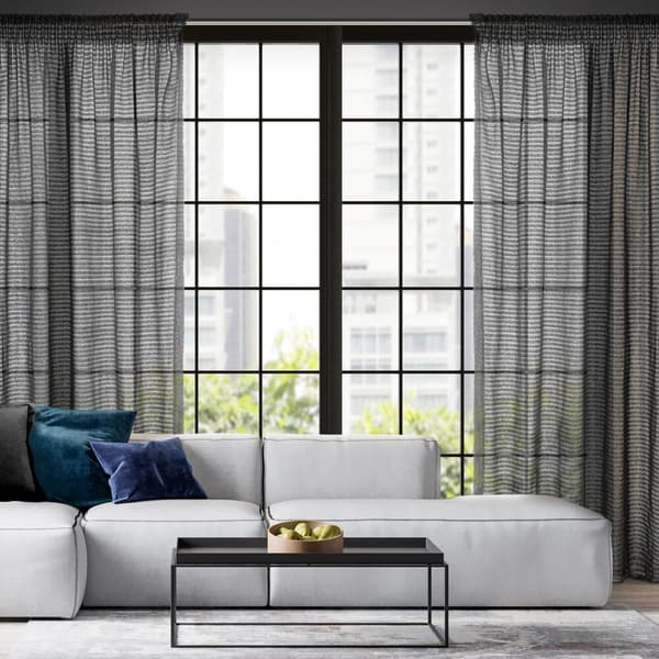 Færdiglavet gardin på tape REINA 135x270 Eva Minge Eurofirany sort chiffon mohair stribet applikation