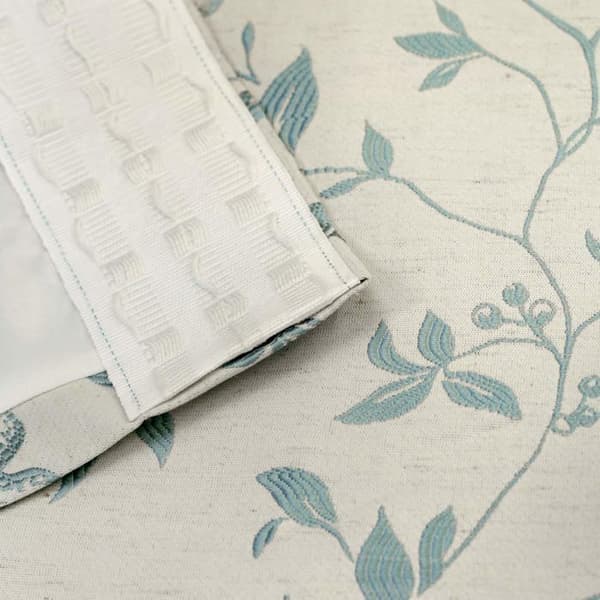 Gardin - dubbla gardiner Curtina - BDTDE66900LK1 - Bird Trail Dubbla plisségardiner i Duck Blue Jacquard 168 x 228 cm