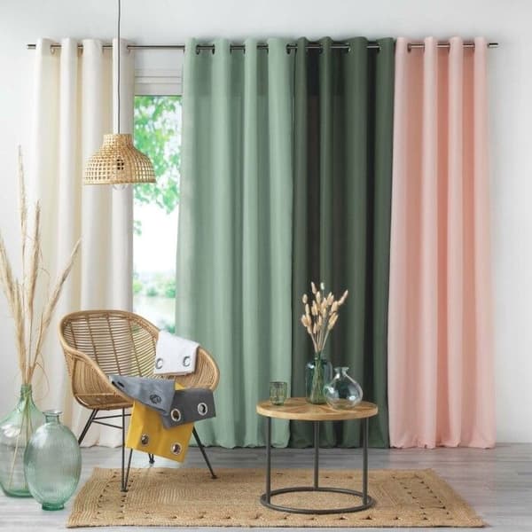 Ridå med öglor 140 x 260 cm i enfärgad mikrofiber – Absolut Ljusrosa