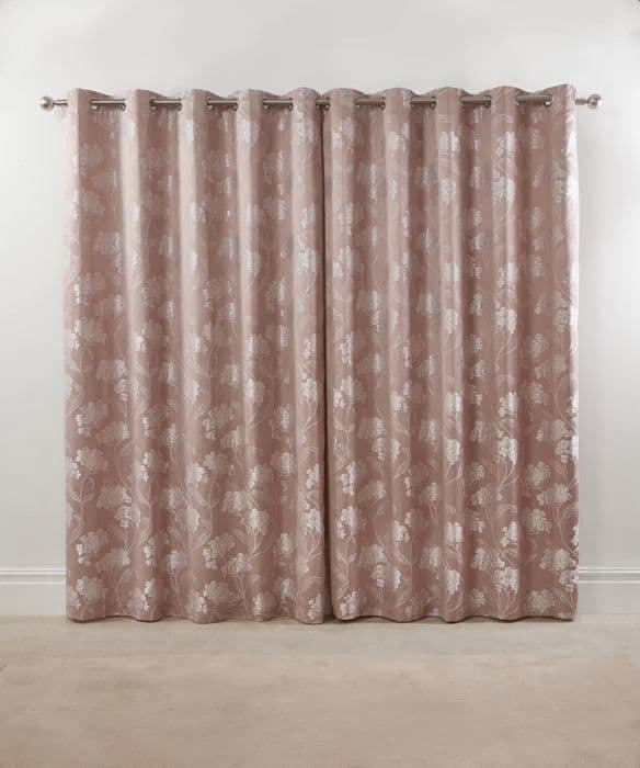 Gardin - dubbla gardiner Emma barclay - BLOS9090BLS - Blossom Double Jacquard gardiner med öljetter Blek rosa 228 x 228 cm