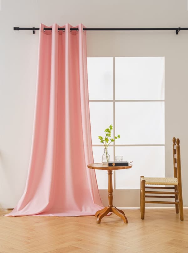 Gardin med snørehuller 140x250 pink halvmørklæggende