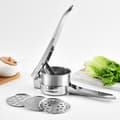 Miniatyrbillede 3 af 5: Kartoffelpresse i rustfrit stål Spaetzle Press Pastapresse med 3 perforerede indsatser