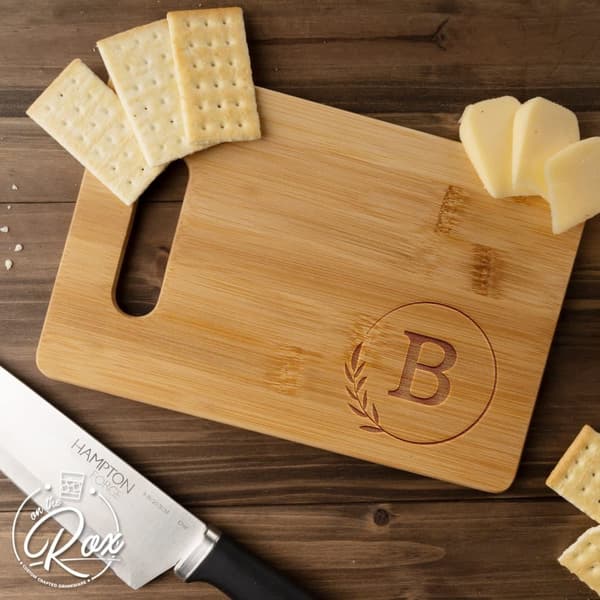 Personifierad Bambu Skärbräda - Graverat Monogram (B) - Stor Anpassad Charkuteribricka - Kökspresent med Initialer