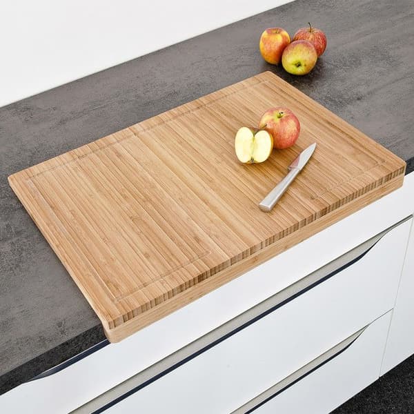 Relaxdays Skärbräda i bambu, elegant design, H x B x D: ca 5 x 56 x 38 cm, för köket, natur