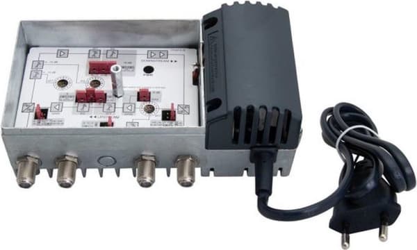 Triax T323166 vahvistin 40 Db 1