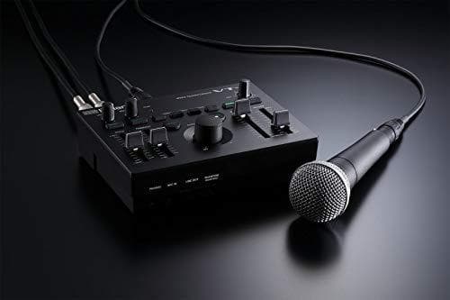 Roland VT-4 - USB Typ-B - XLR - DC/batteri - 0,5A - 174 mm - 133 mm (420691A99)
