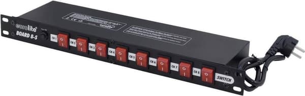 Eurolite 48,3 cm (19") board 8 x IEC fatninger