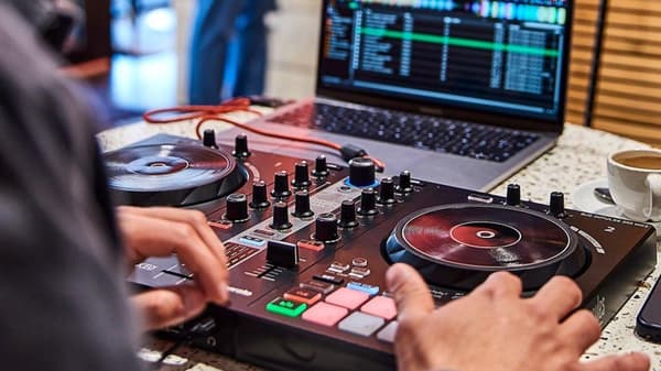 Hercules DJ Control Inpulse 300 MK2 (4780944)