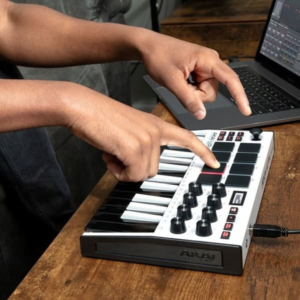 Ljudkontroll Akai MPK Mini MK3