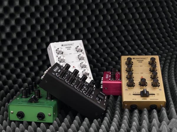 OMNITRONIC Mixer - Audiomikseri GNOME-202 Mini Mixer - musta