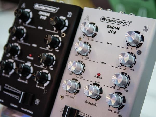 OMNITRONIC Mixer - Audiomikseri GNOME-202 Mini Mixer - musta