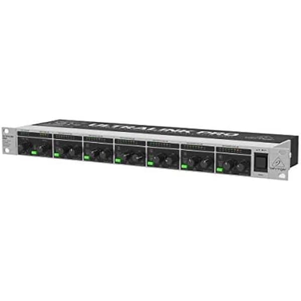 Behringer ULTRALINK PRO MX882 V2