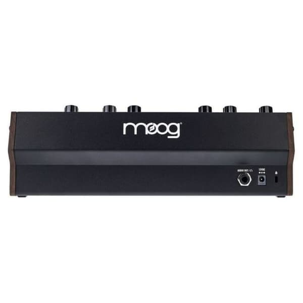 Synthesizer Moog MOD-DFAM-02