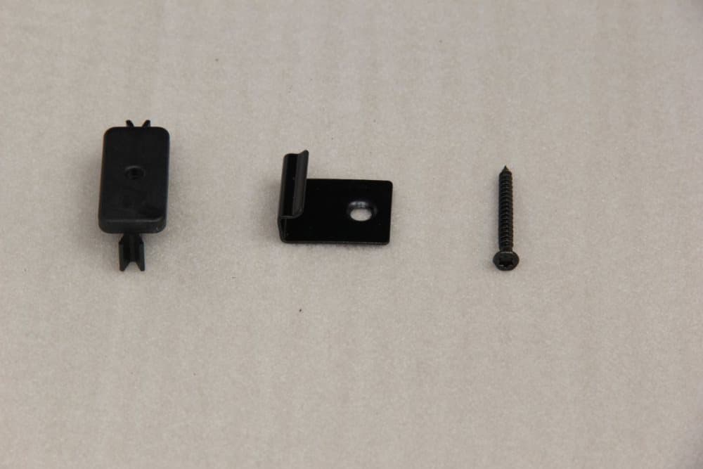 Panda skruv och clips plast 440