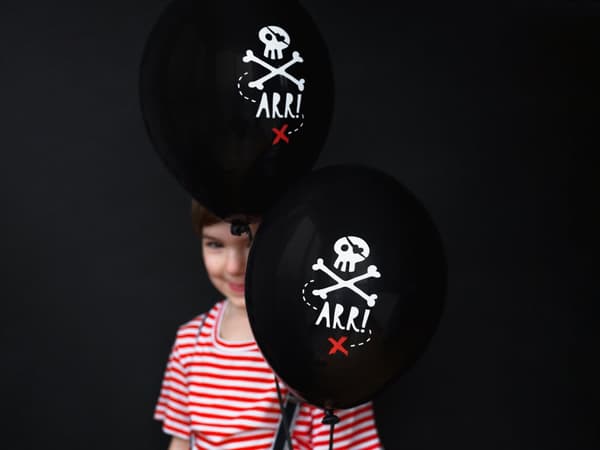 50 Latexballonger i svart med pirat döskalle (30 cm) - Pirates Party