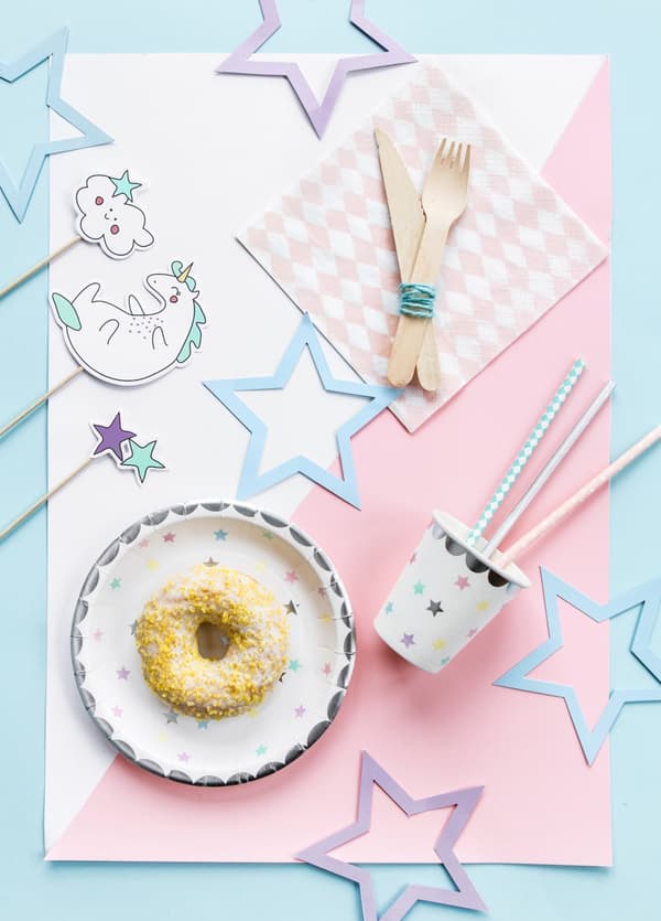 Flerfarvet stjerne guirlande af papir - Unicorn Collection