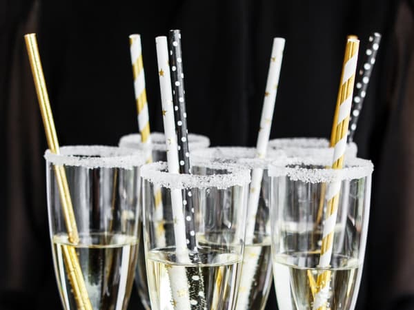 Sett med 10 Hvite Papirsugerør med Gullstjerner - Happy New Year Collection