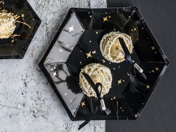 6 Sorte Papirtallerkner med Guldstjerne (20 cm) - New Year's Eve Collection