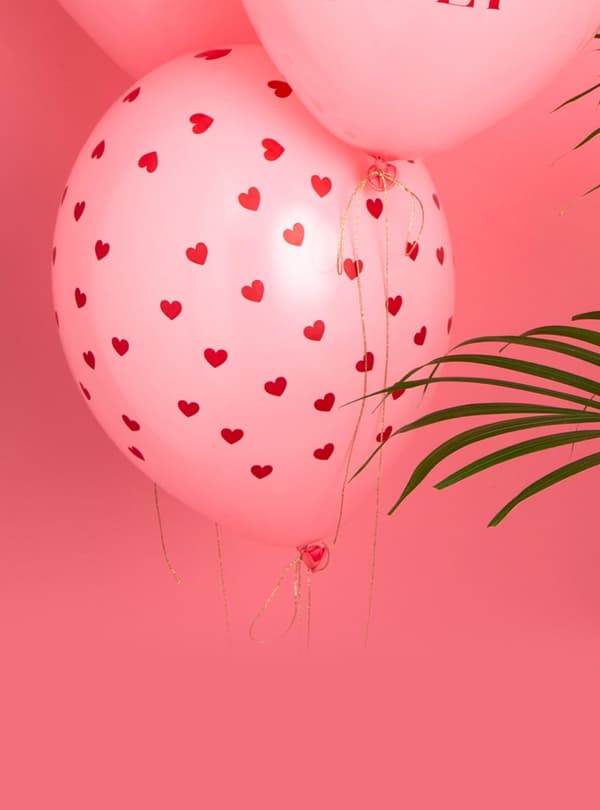 Sett med 6 Rosa Latex Ballonger Med Røde Hjerter - Valentine Collection