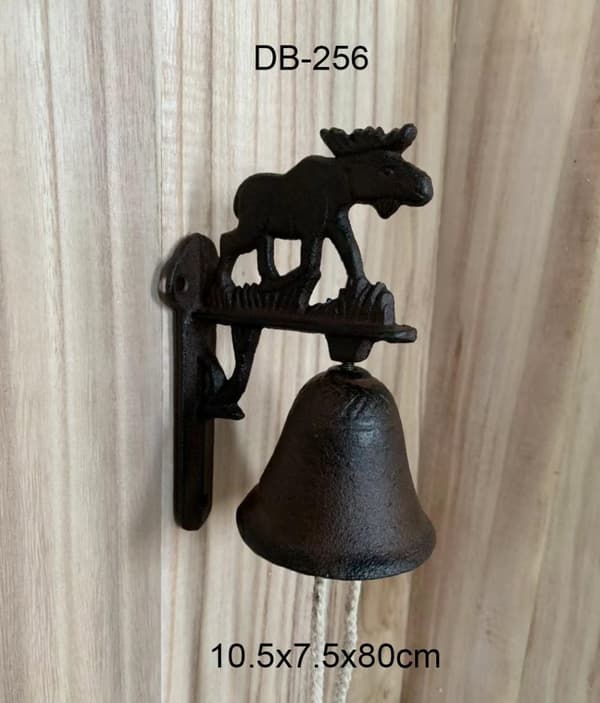 Gammaldags ringklocka med älg i gjutjärn, svart