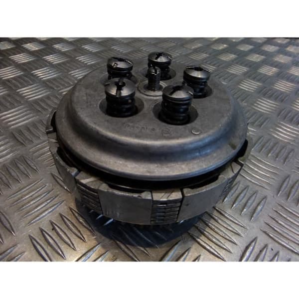 clutch bell motorcykel gilera 125 kz freestyle cx crono gfr sp03 sp02 sp01- USED