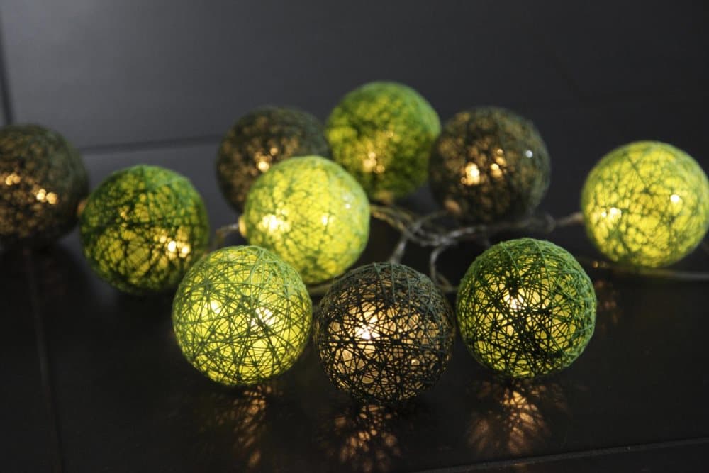 Jolly Light ljusslinga med trådbollar grön