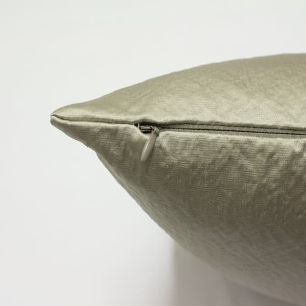 Riva Home Palermo kuddfodral med metallisk glansdesign