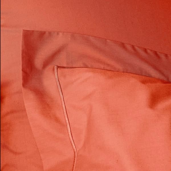 Kammad bomull percale örngott "Julian" alla storlekar Pure Cotton - Julian Terracotta - 65 x 65 cm platt quiltad volang