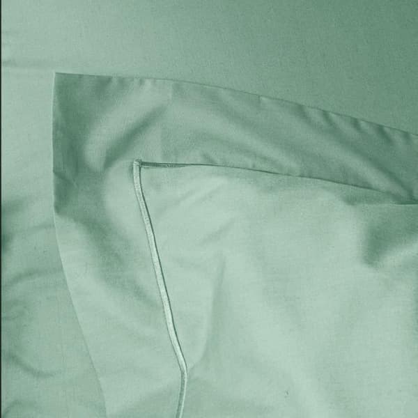 Kammad bomull percale örngott "Julian" alla storlekar Pure Cotton - Julian Céladon - 65 x 65 cm platt quiltad volang