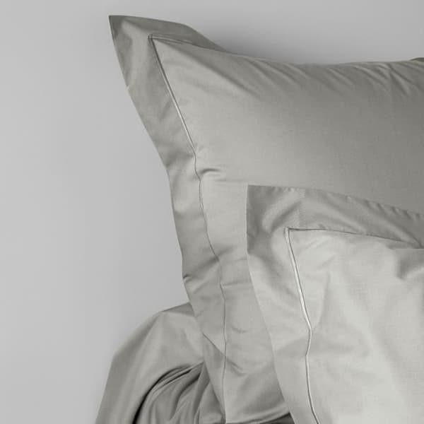 Kammad bomull percale örngott "Julian" alla storlekar Pure Cotton - Julian Perle - 50 x 70 cm platt quiltad volang
