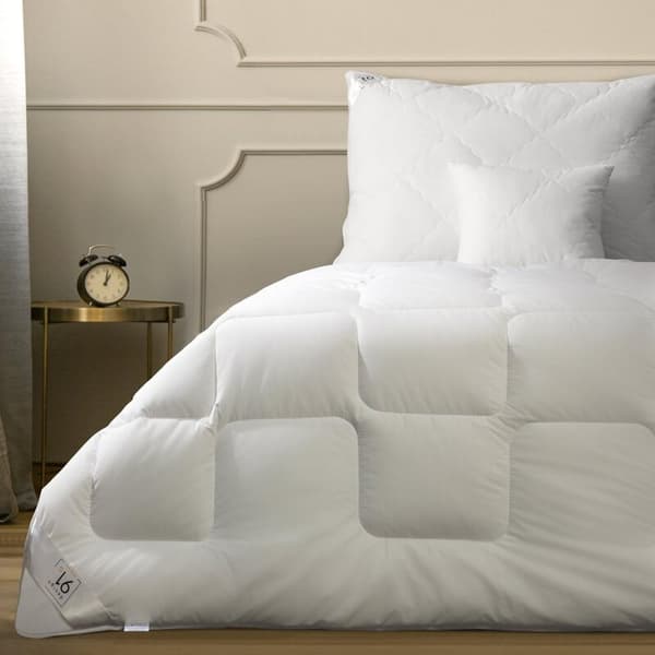 PUDEBEDRAG DESIGN91 40 X 40 CM HVID