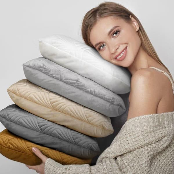 KUDDVALL RIA2 45 X 45 CM SVART