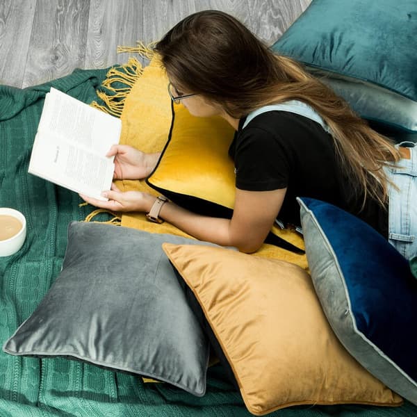 TYYNYLIINA MEL 2 40 X 40 CM TUMMAA BEIGE