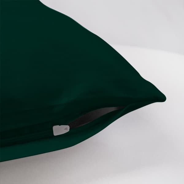 Örngott i bomull satin 50x60 enfärgad flaskgrön