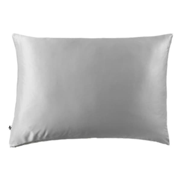 Kuddeöverdrag "Soanne" Mullbärssilke, Fjärilseffekt - Soanne Silver - Kuddeöverdrag 50 x 70 cm - Soanne Silver