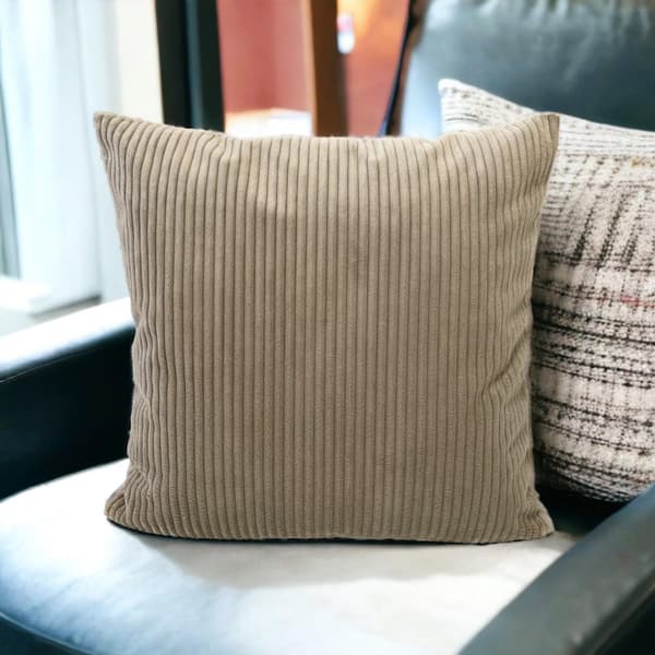 Lysebrunt stribet dekorativt pudebetræk 65x65 cm